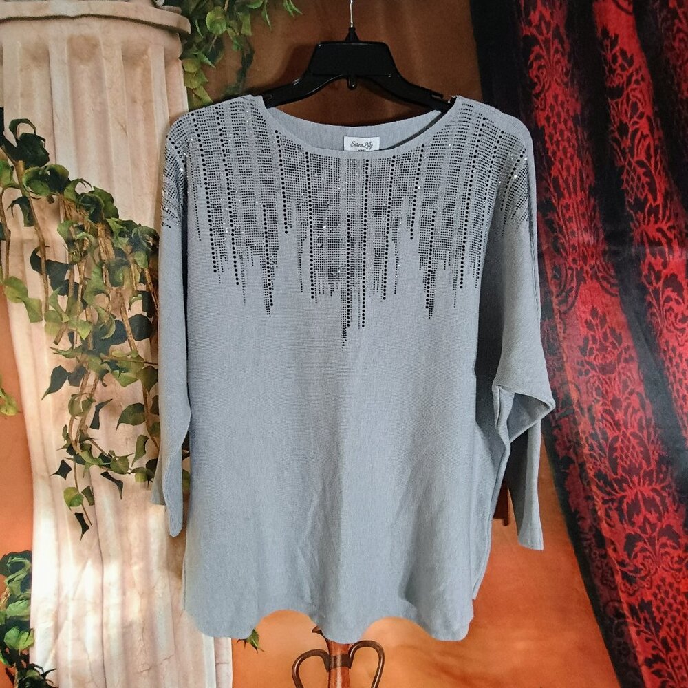 NWT: Siren Lily 2X Gray Rhinestone Embellished Knit Top Sweater 3/4 Sleeve